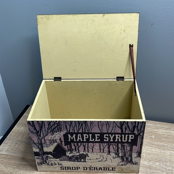 Vintage Vibe Maple Syrup Storage Box Black White Hinged Cover - Picture 4 of 14